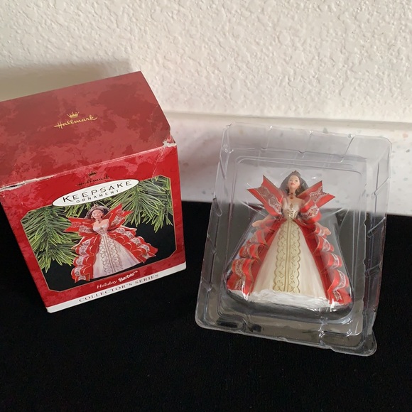 1997 Hallmark Holiday Barbie Ornament - Picture 11 of 16